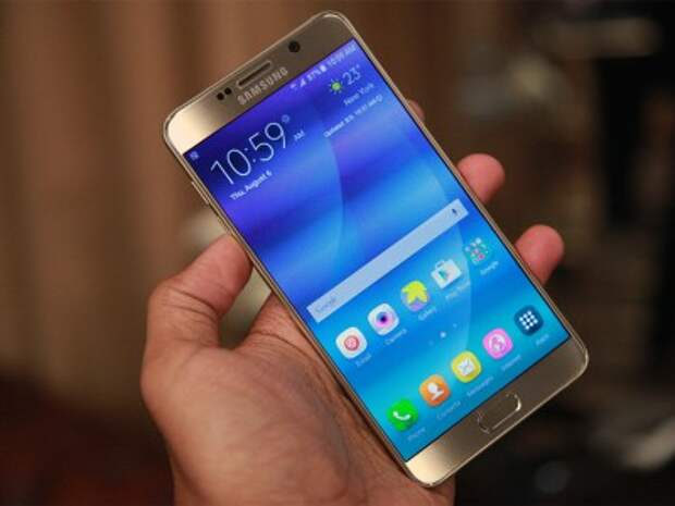 Samsung Galaxy Note 5 полностью выполнен из металла и стекла