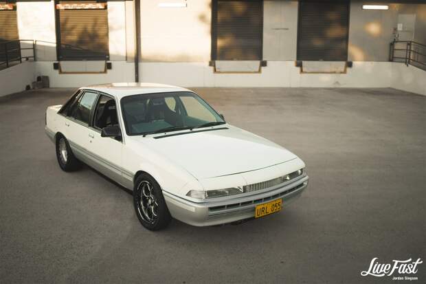 Holden Calais 1986 — культурная классика с турбомотором Nissan