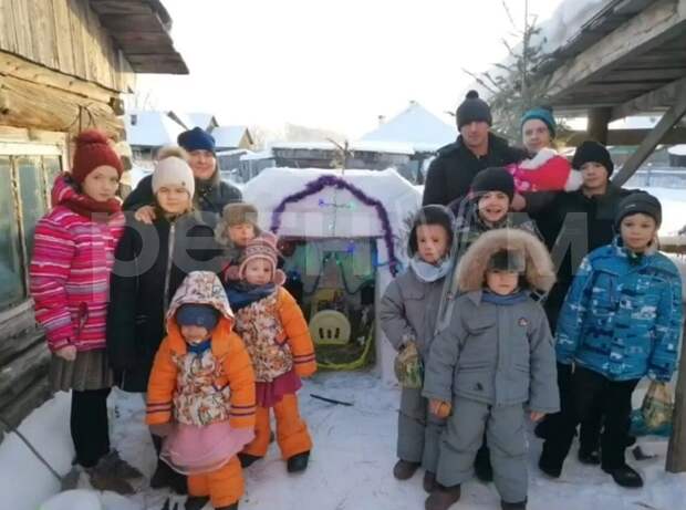 Штраф из ГАИ оказался дороже многодетной матери: воспитала 15 детей и ей отказали в звании "Мать-героиня"