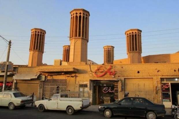 Дышащие башни из Ирана (7 фото)