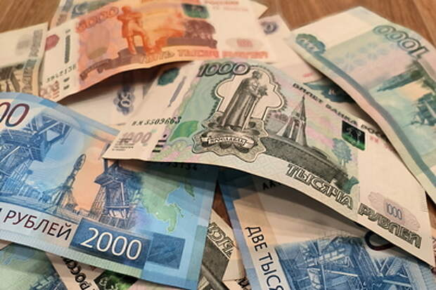 В России хотят повысить МРОТ с 19,2 до 30 тысяч рублей