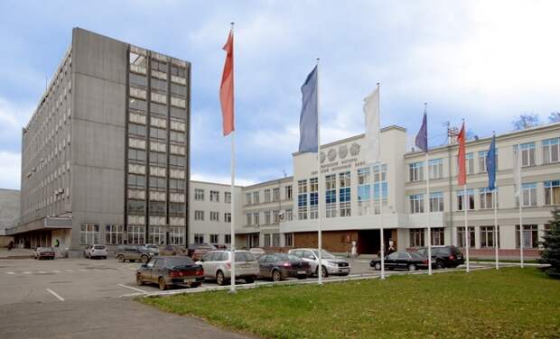 Украинские беженцы трудоустраиваются на Пермском моторном заводе Украинские беженцы трудоустраиваются на Пермском моторном заводе