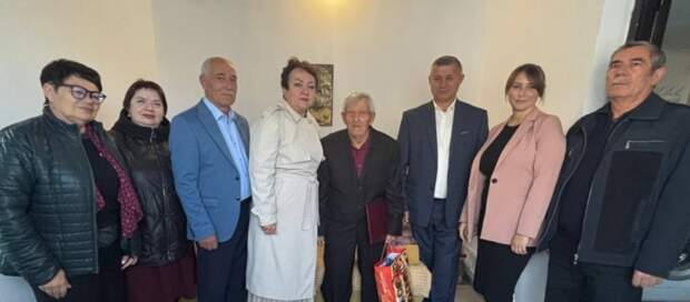 В Гиагинском районе поздравили единственного ветерана ВОВ района с 99-летием