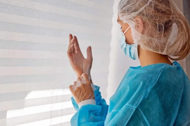 В Британии уволили медсестру, назвавшую педофила-трансгендера мистером