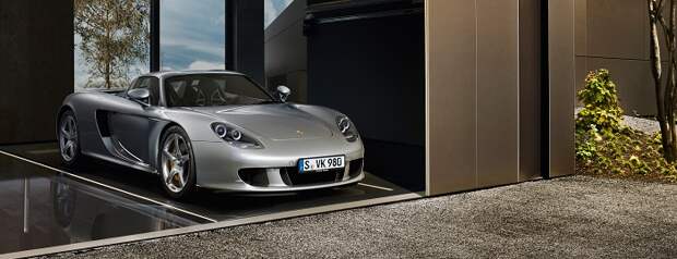 Porsche Carrera GT (980) стоил порядка 500 тыс. долларов/ Фото: porsche.com