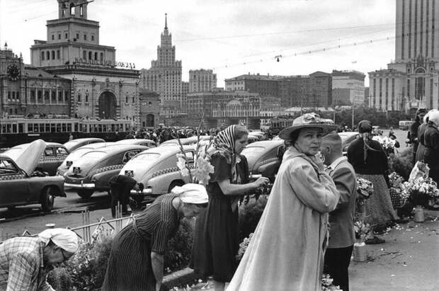 Советская эпоха в фотографиях Анри Картье-Брессона