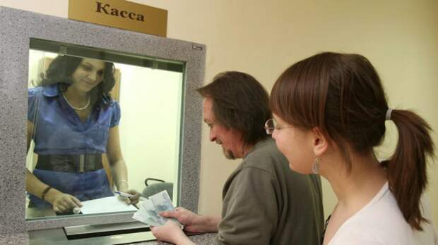 Всех работодателей хотят обязать индексировать зарплату раз в год