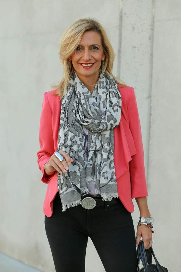 Jacket-Society-Our_Cosmo_Jacket_Mixed_With_A_Burnout_Print_Scarf-1042