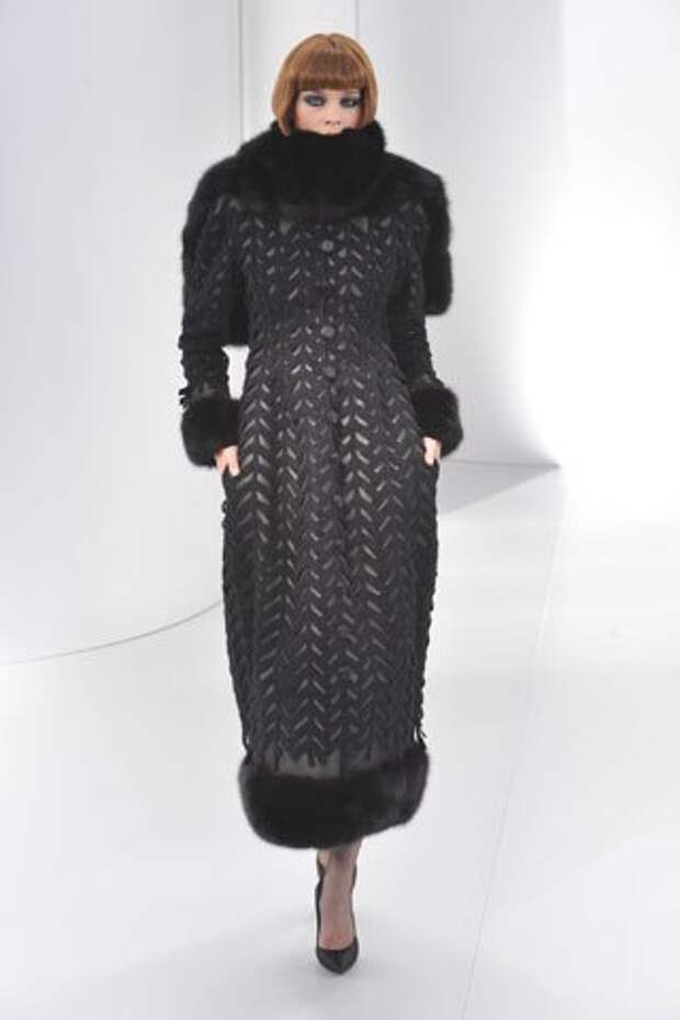 Создание одежды в Ателье CHANEL (трафик!)