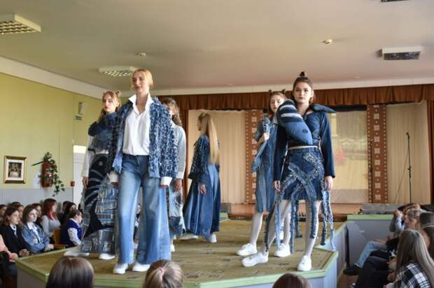 Праздничный концерт, посвященный Дню знаний.