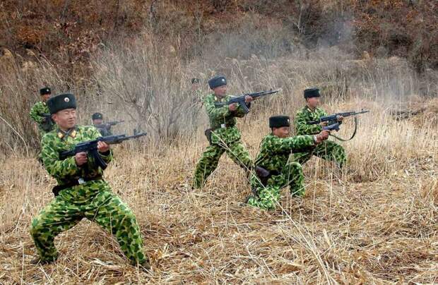Боевая мощь воинственной КНДР в фотографиях