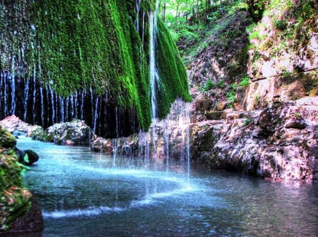 Водопад Бигар – природное чудо в форме гриба