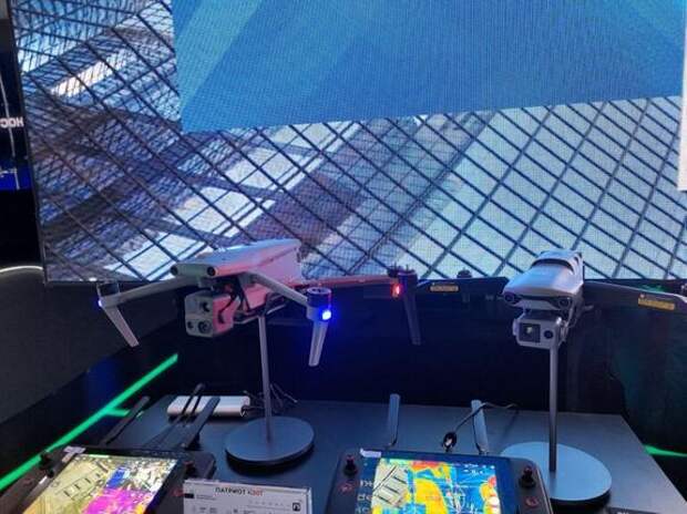 Школьники из Ленобласти собрали деньги на детекторы дронов для армии