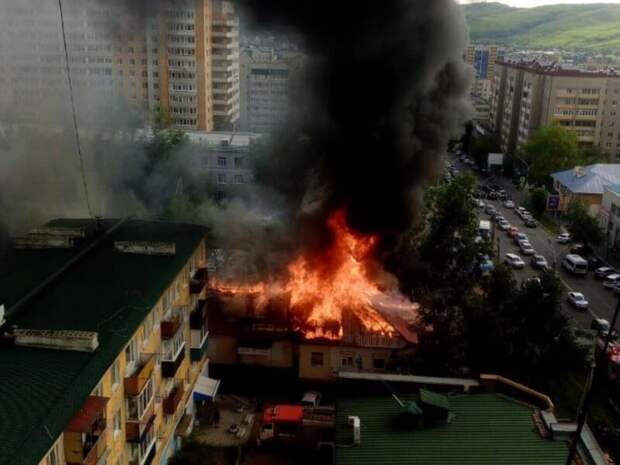 Дом вспыхнул на Бутина