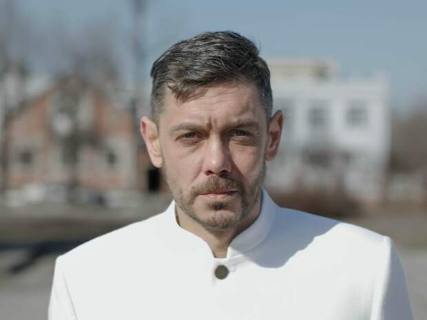 Бывшему главреду Readovka Алексею Костылеву предъявили обвинения в хищении 1 млрд рублей у Минобороны