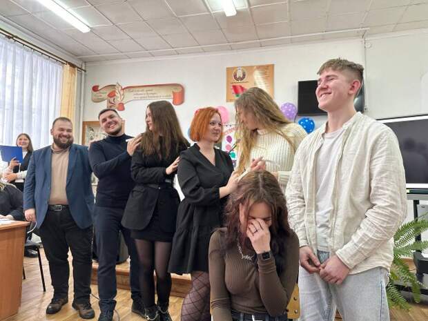 ´От соцсетей к реальности: Встреча выпуснкиков оффлайн´.