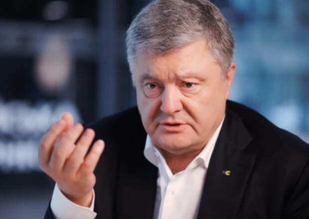 Порошенко обвинили в использовании донатов украинцев для ВСУ для собственного обогащения