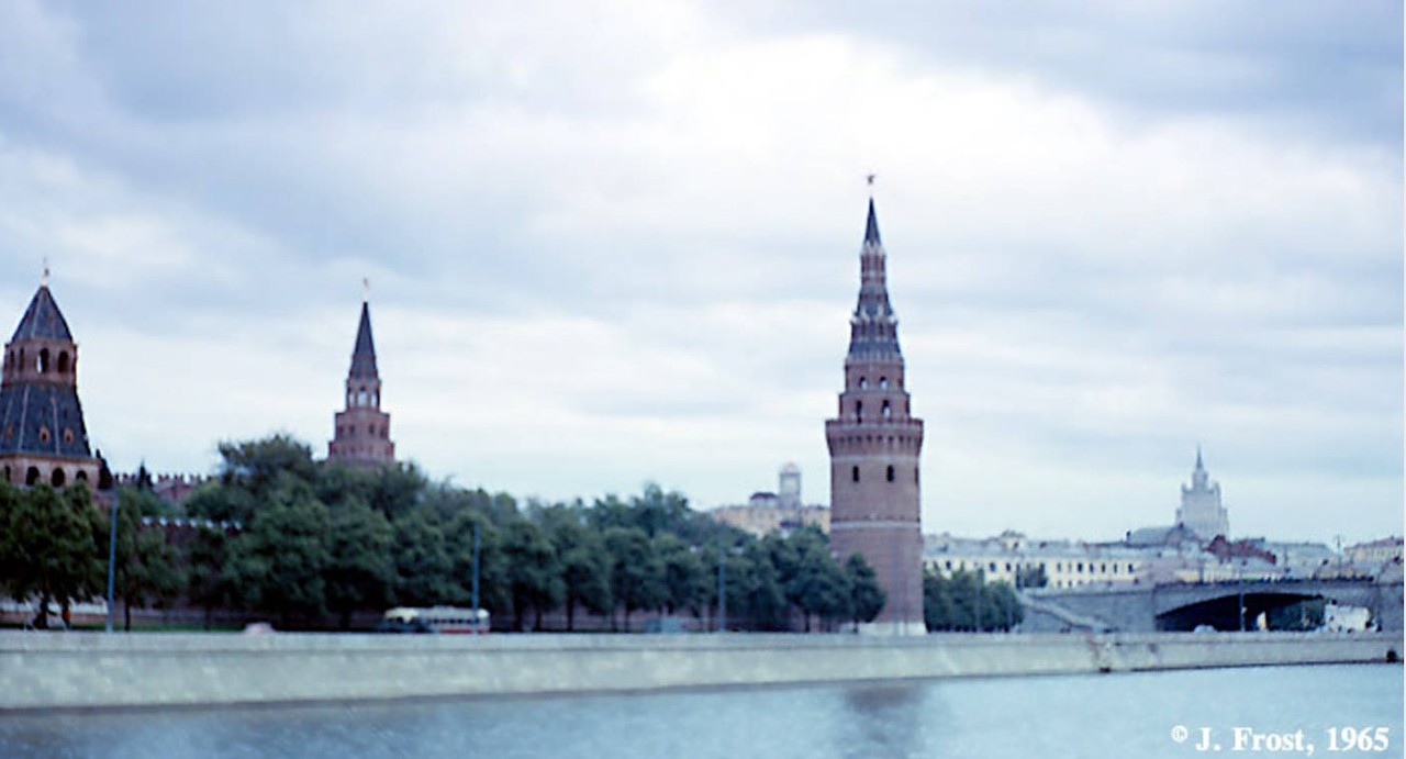 1965. Москва. Вид Кремлевской набережной 1965. Москва. Вид Кремлевской набережной