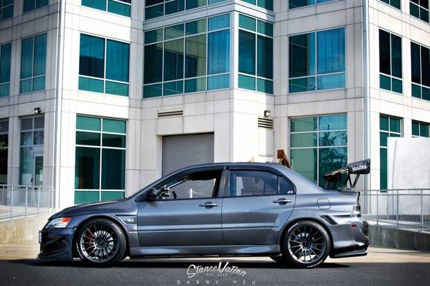 Mitsubishi Lancer Evolution IX в индивидуальной доводке Mitsubishi Lancer Evolution IX в индивидуальной доводке