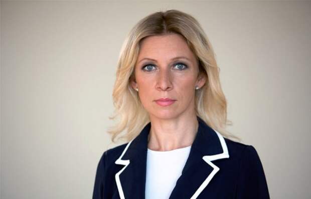 Мария Захарова прокомментировала слова Бирюкова о "брезгливости к россиянам" Мария Захарова прокомментировала слова Бирюкова о "брезгливости к россиянам"