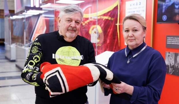 Американец передал в Музей Победы артефакты Второй мировой войны