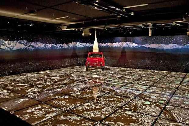 Музей авто истории в турине, италия. (трафик)