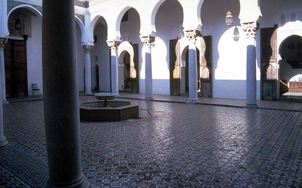 Дар аль-Махзен, Марокко