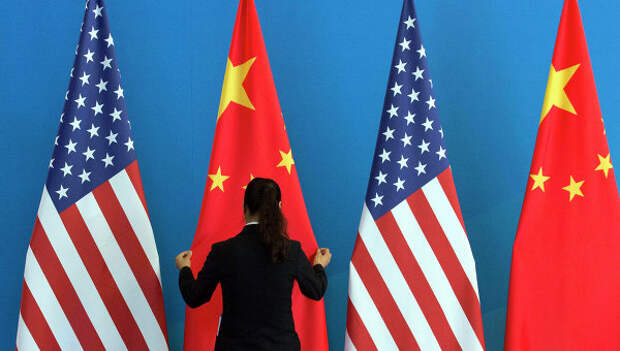 Флаги США и Китая Флаги США и Китая