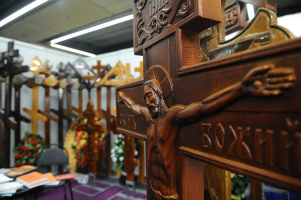 Выставка похоронной моды в Москве (50 фото)