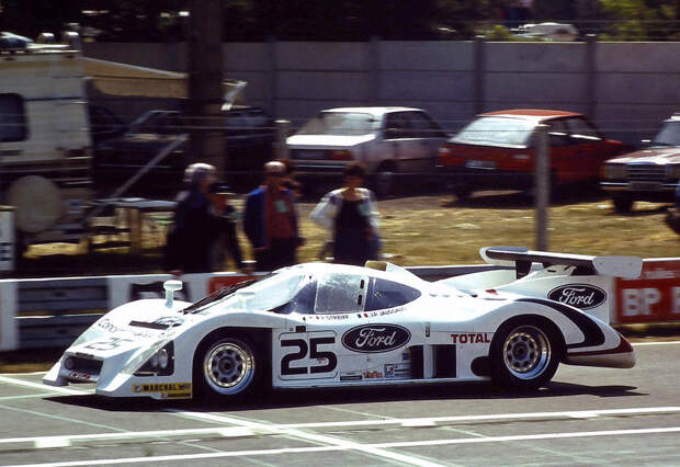 1983 – Rondeau M482. Не финишировал. Течь масла. авто, автодизайн, болид, ле-ман, своими руками