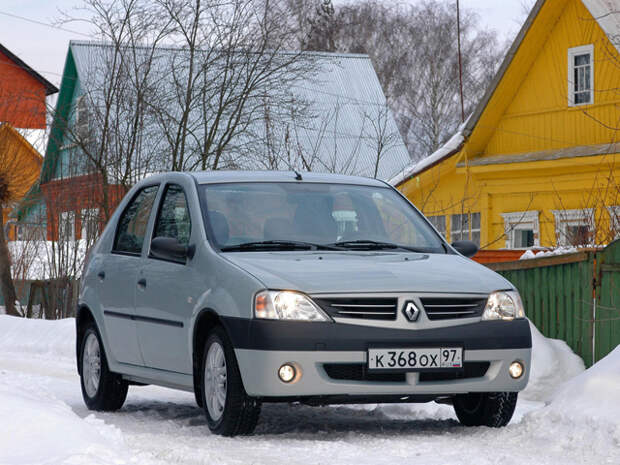 На снимке Renault Logan На снимке Renault Logan