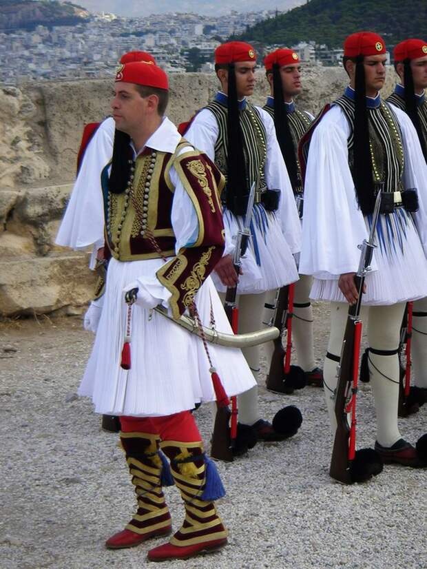 Отзвуки древних традиций: Эвзоны - греческая Президентская Гвардия (5)