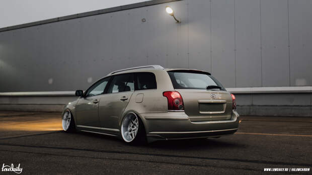 Toyota Avensis wagon air suspension setup