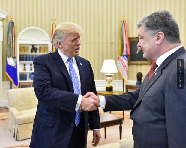 Оставляет желать лучшего: Трамп обсудил с Порошенко бизнес-климат Украины