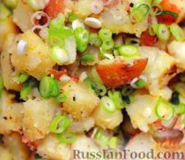 Фото к рецепту: Теплый картофельный салат