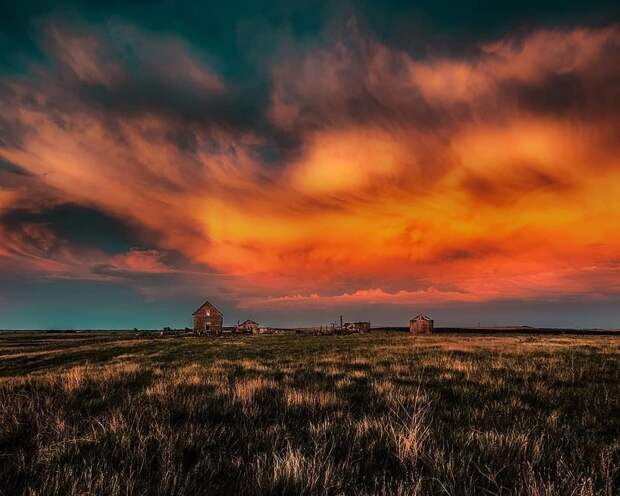 Фотограф Лорел Джун делает невероятно живописные снимки заброшенного Саскачевана 