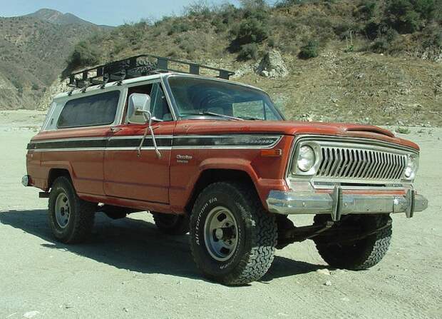 Первый из Cherokee. Jeep Cherokee SJ Chief 74-78г.