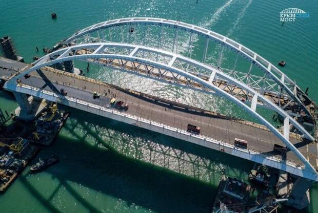 За последние годы про Крымский мост было сочинено огромное количество баек. Фото:most.life/multimedia
