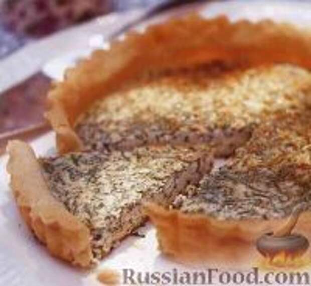 Фото к рецепту: Песочный пирог с сырной начинкой