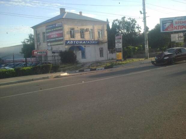 ДТП в Севастополе: до появления грузовика полёт был нормальным (фото)