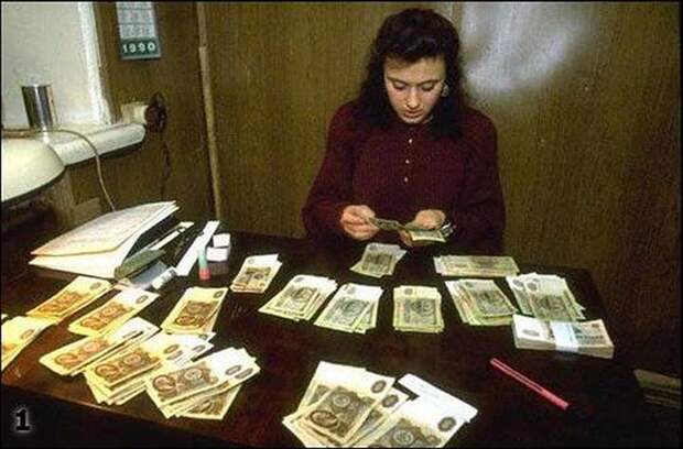 Как работалось в офисах в 90-ые Как работалось в офисах в 90-ые 90-ые, офис, работа