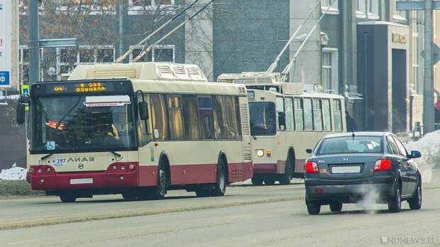 В Челябинске изменят три автобусных и один троллейбусный маршрут