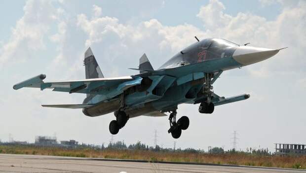 Российский истребитель-бомбардировщик Су-34 в Сирии. Архивное фото Российский истребитель-бомбардировщик Су-34 в Сирии. Архивное фото