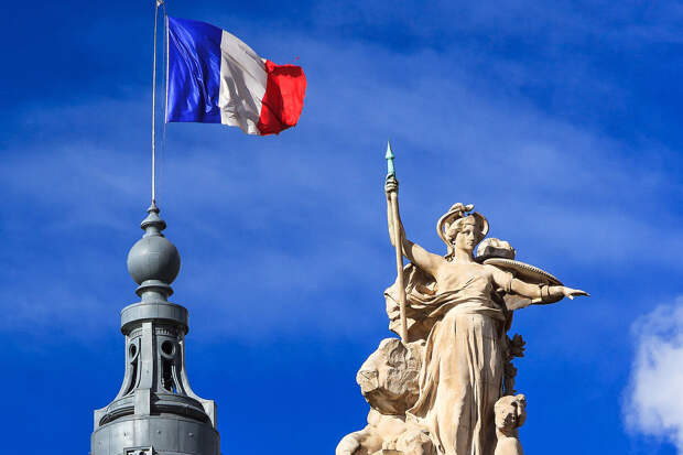 Франция после вызова посла обвинила РФ в применении дипканалов для запугивания
