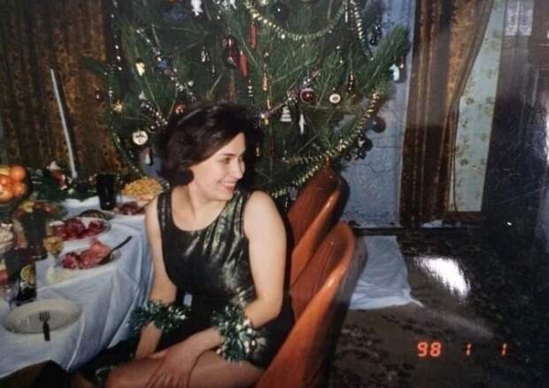 12. Девушка встречает 1998 год 12. Девушка встречает 1998 год