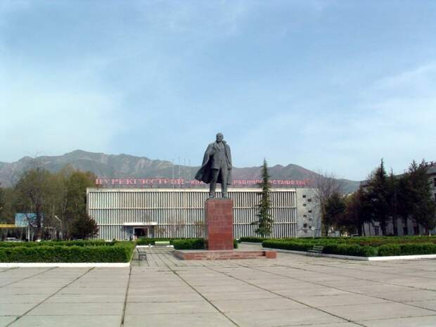 Как Таджикистан прозевал своё будущее история