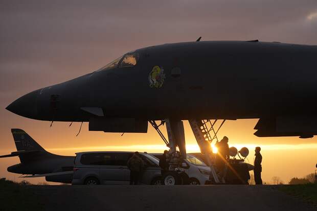 Клинцевич: США готовят ограниченную наземную операцию в Иране силами морпехов