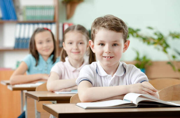В российских школах отменят оценки по предметам
