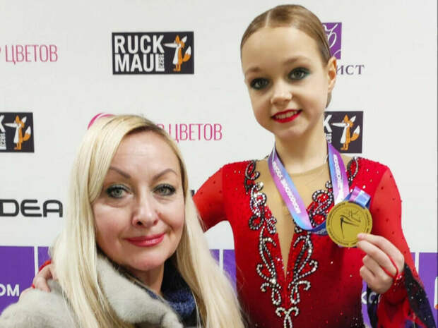 «Работает из под палки, а мама кричит». В школе Федченко объяснили уход Костылевой