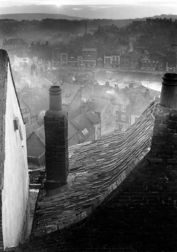 Roofscape-Whitby-North-Yorkshire-1959-640x909.jpg